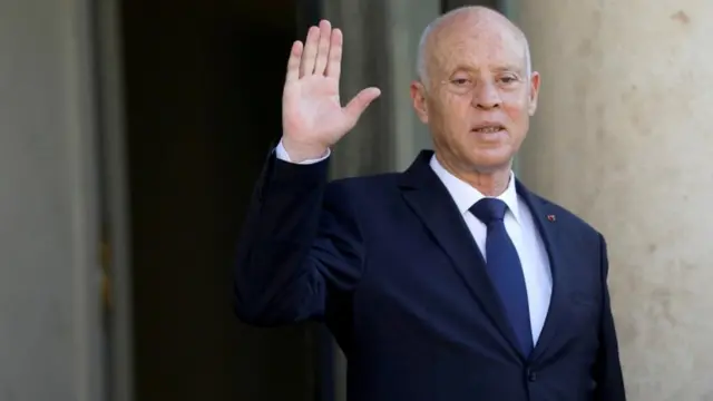 قيس سعيد: السيرة الذاتية الكاملة، العمر، وأهم المناصب السياسية