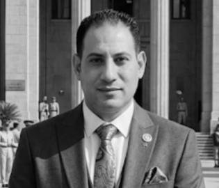 محمد محمد العشري